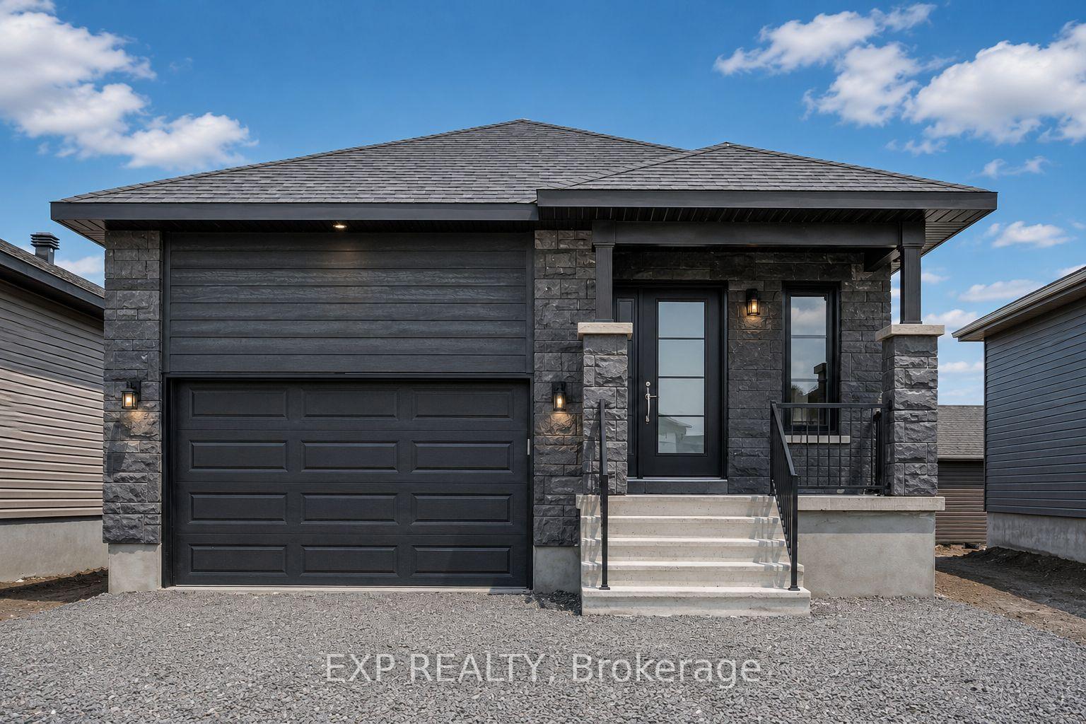 1224-montblanc-crescent-russell-ontario-x13485824
