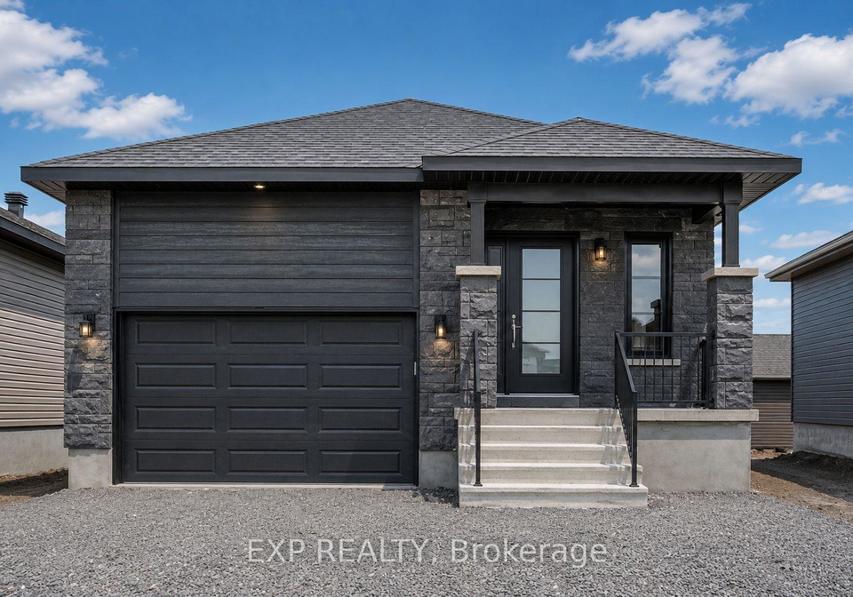 1224-montblanc-crescent-russell-ontario-x13485824