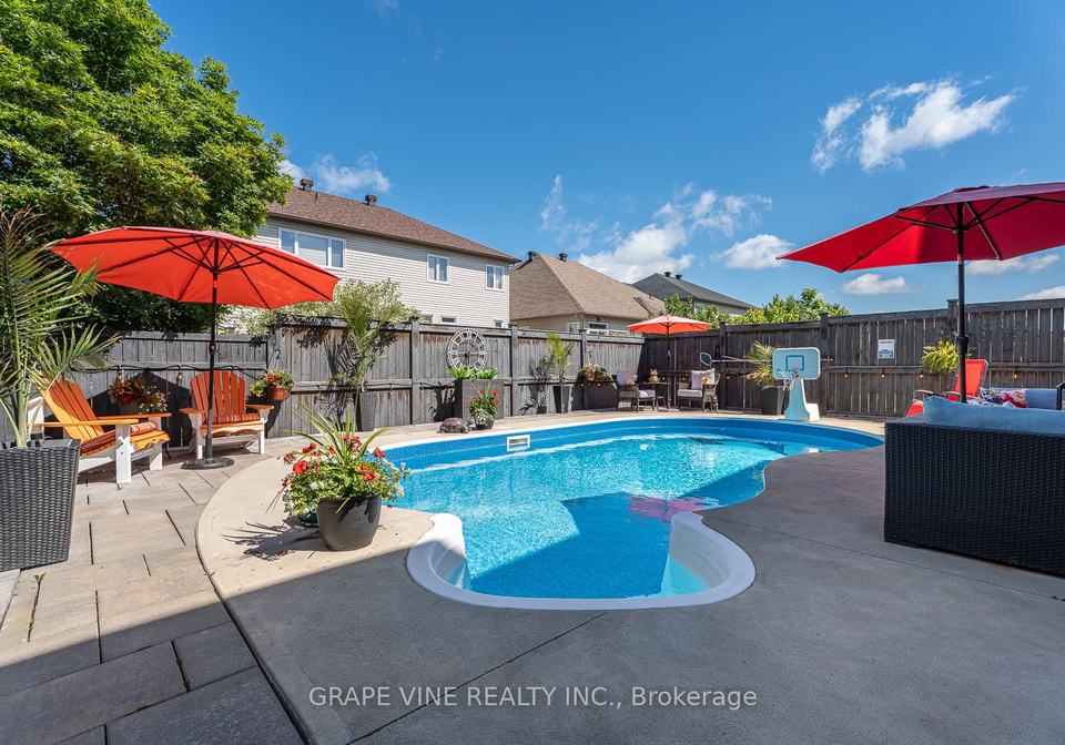 523-adamson-crescent-ottawa-ontario-x13485826