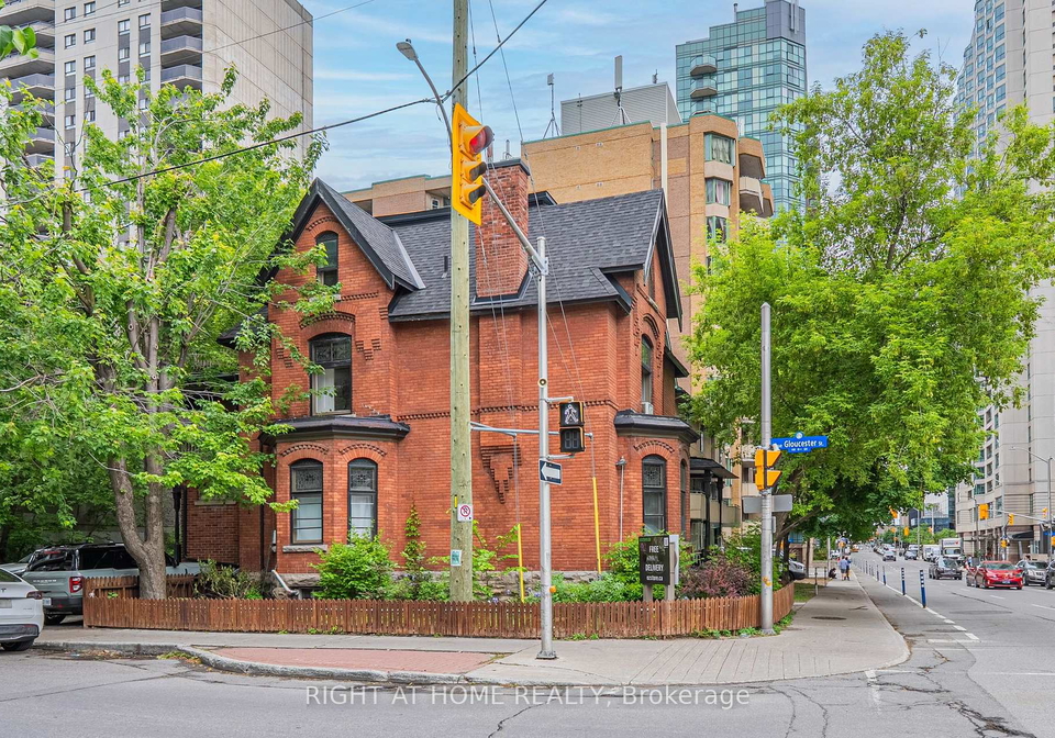 220-lyon-street-n-ottawa-ontario-x13485924