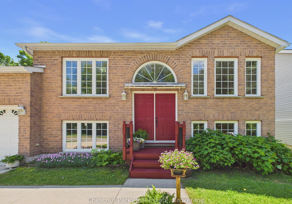 525-lorne-street-gravenhurst-ontario-x13486014