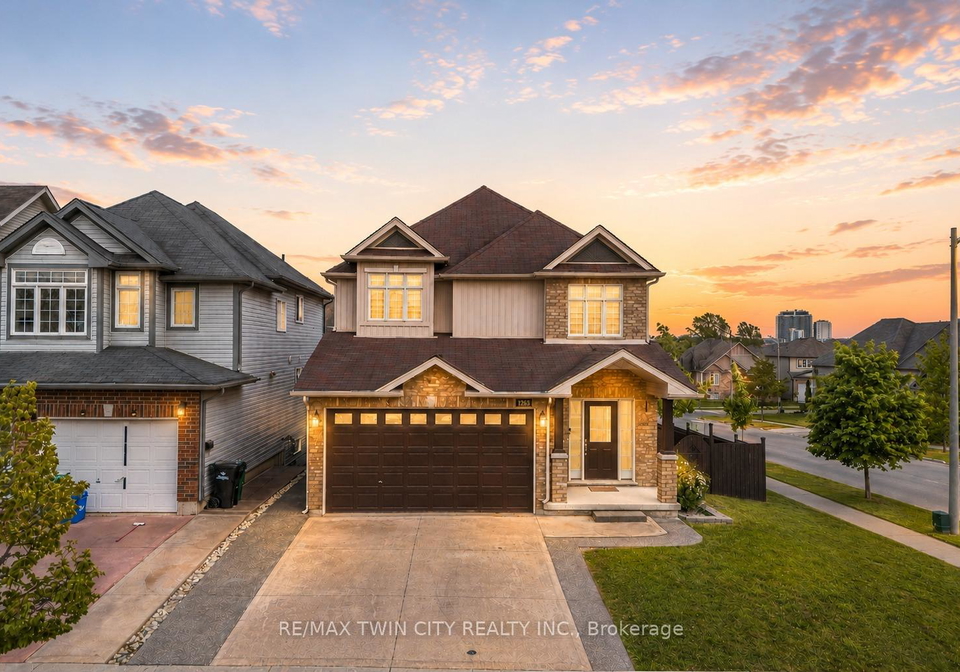 1263-countrystone-drive-kitchener-ontario-x13486060