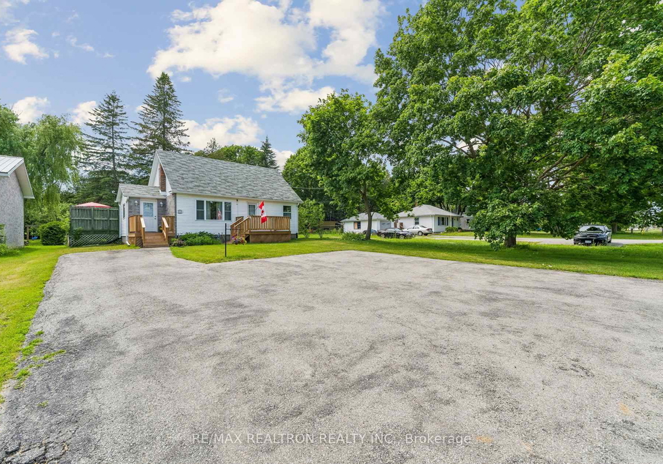 213-angeline-street-s-kawartha-lakes-ontario-x13486184