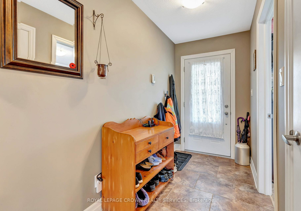 25-clayton-street-west-perth-ontario-x13486186