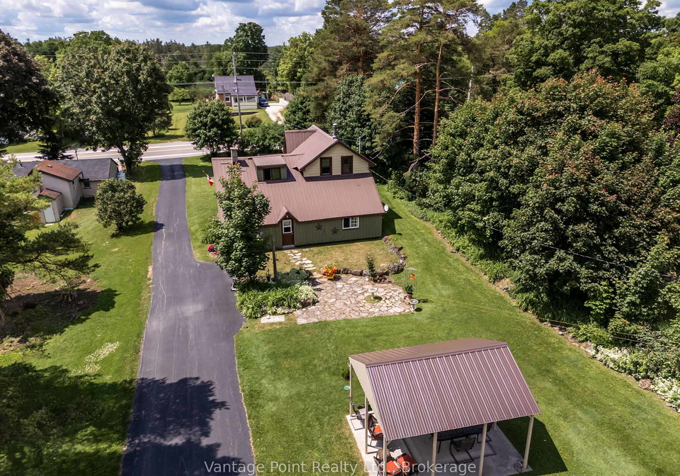 776227-10-highway-chatsworth-ontario-x13486456