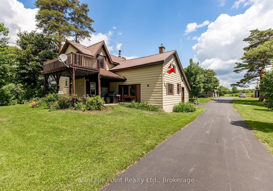 776227-10-highway-chatsworth-ontario-x13486456