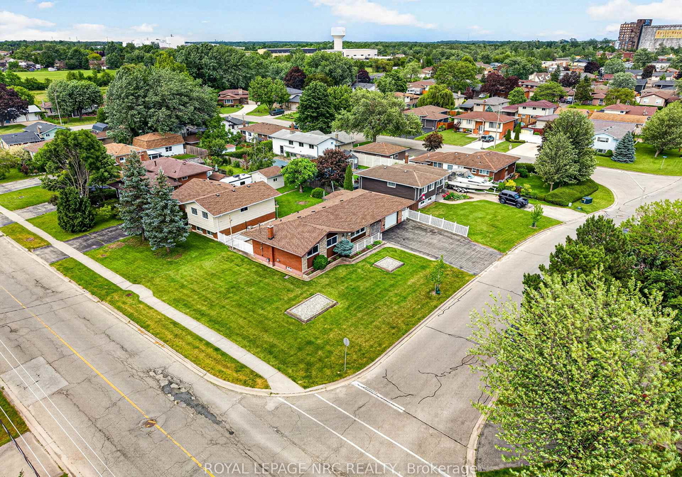 69-royal-road-port-colborne-ontario-x13486568