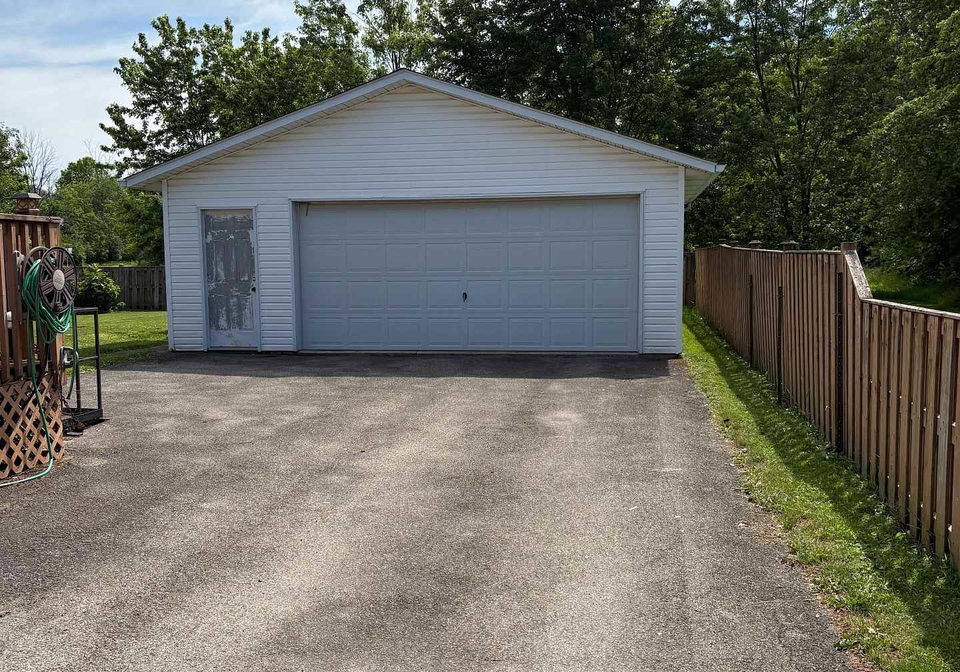 13-bosnich-avenue-welland-ontario-x13486680