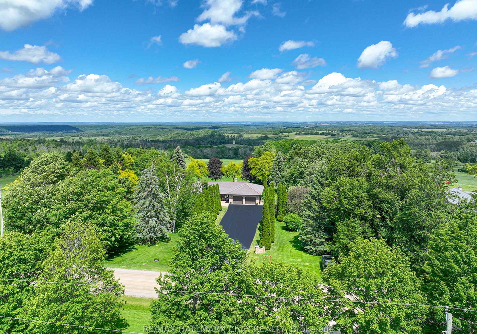 877065-fifth-line-mulmur-ontario-x13486696