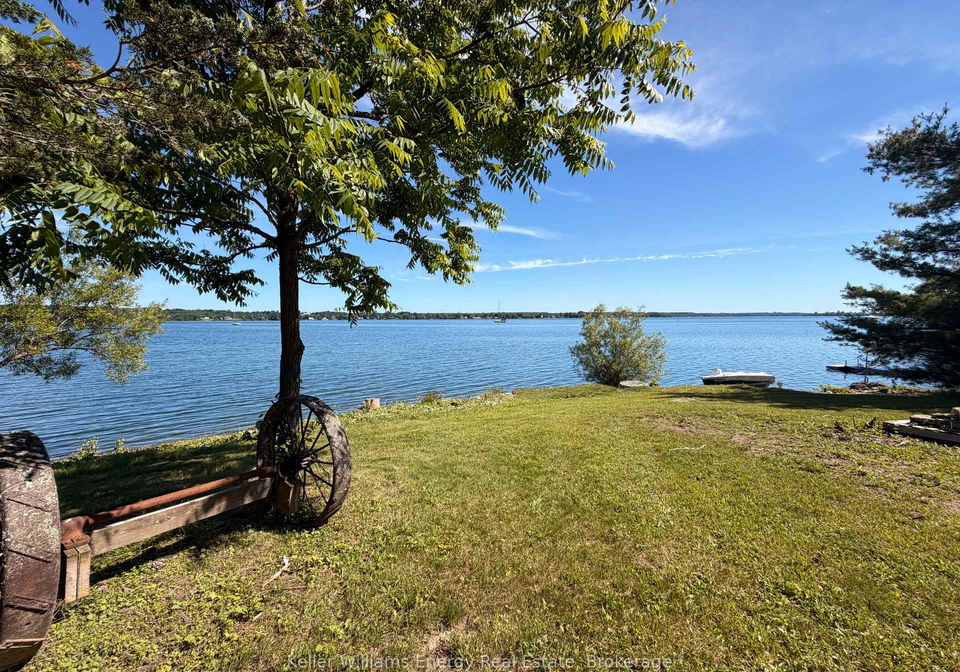 41-back-lane-prince-edward-county-ontario-x13486720