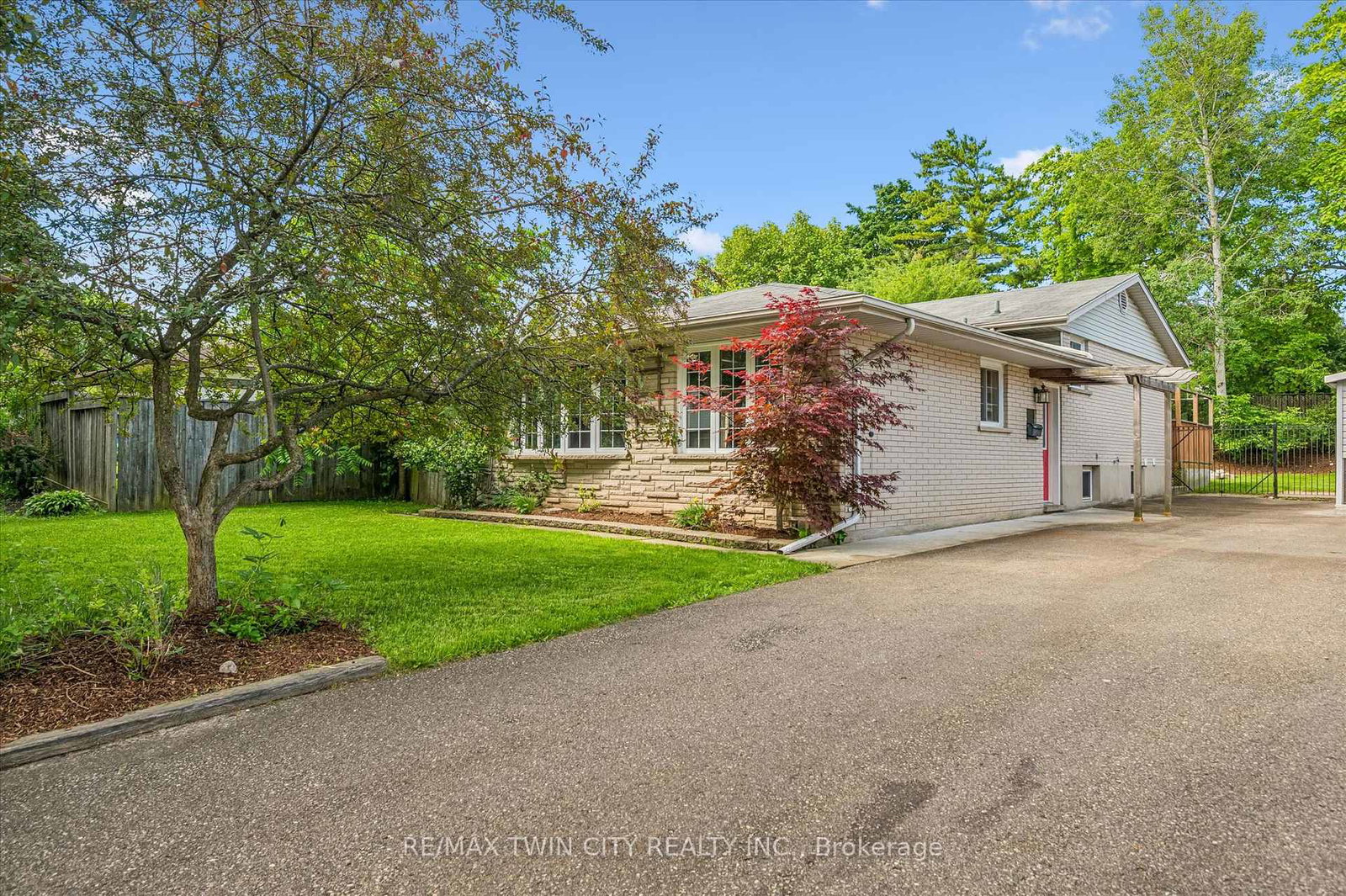 107-queenston-drive-kitchener-ontario-x13486790