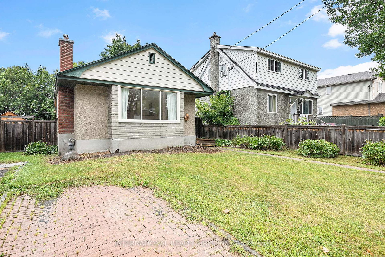 323-lanark-avenue-n-ottawa-ontario-x13486808