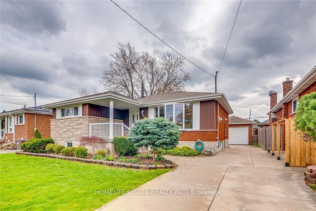 16-nova-drive-hamilton-ontario-x13486812