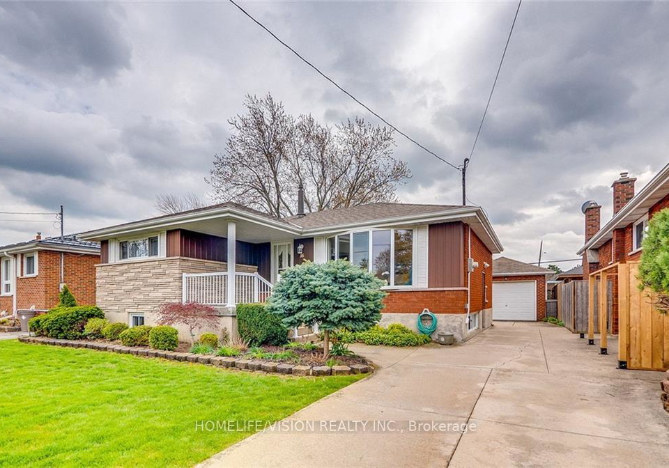 16-nova-drive-hamilton-ontario-x13486812