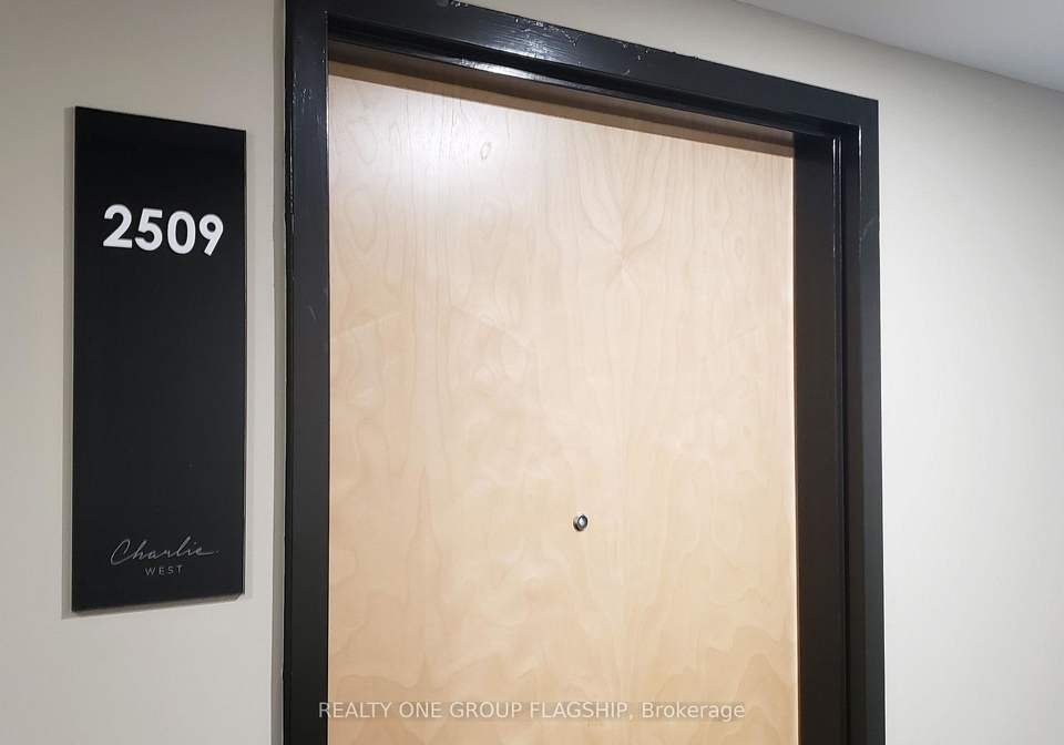 60-charles-street-kitchener-ontario-x13486982