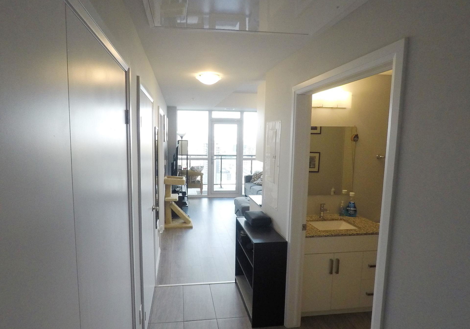 60-charles-street-kitchener-ontario-x13486982