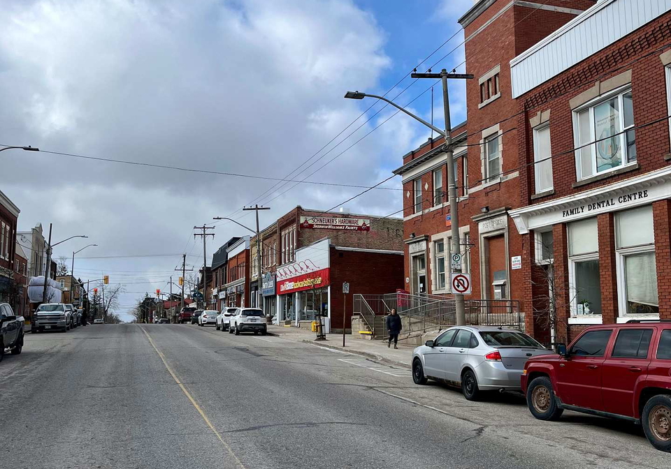 8-west-street-perth-east-ontario-x13487002