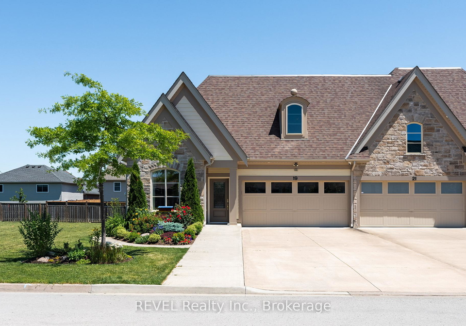 19-francesco-crescent-st-catharines-ontario-x13487342