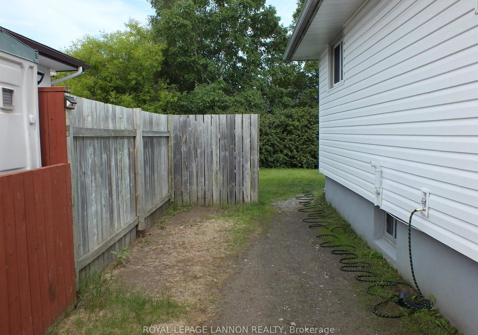 174-shipley-street-thunder-bay-ontario-x13487482