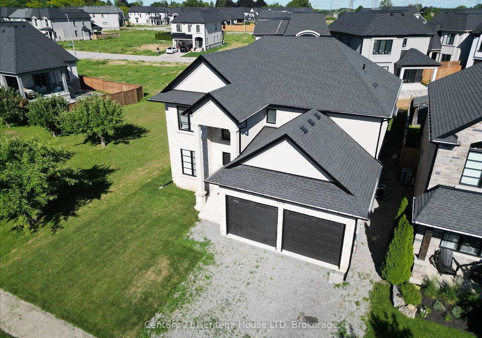 2476-colangelo-drive-niagara-falls-ontario-x13487506