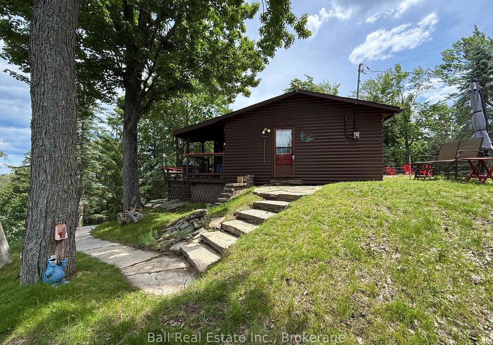 43-fire-route-52a-north-kawartha-ontario-x13487542