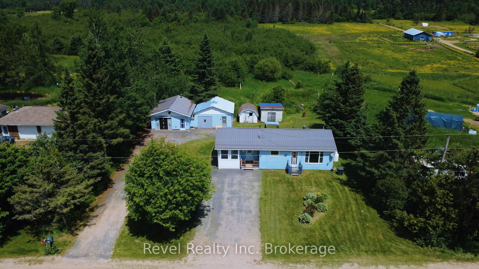 2816-chiswick-line-chisholm-ontario-x13487640