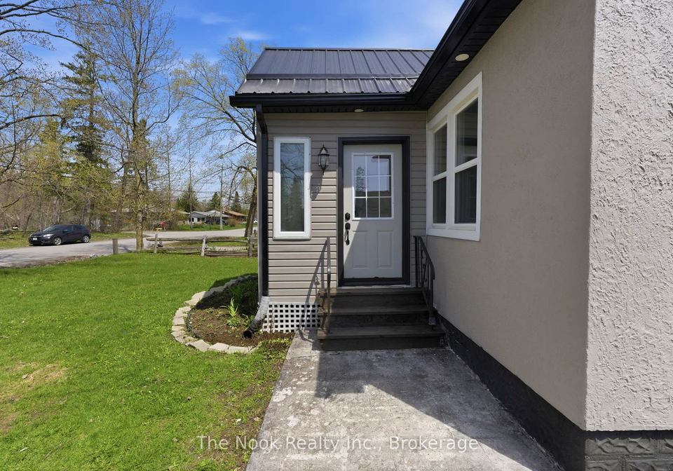 54-clifton-street-kawartha-lakes-ontario-x13487690