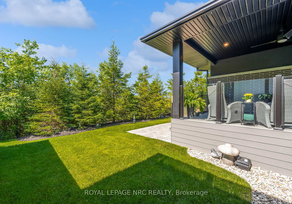 15-taliesin-trail-welland-ontario-x13487718