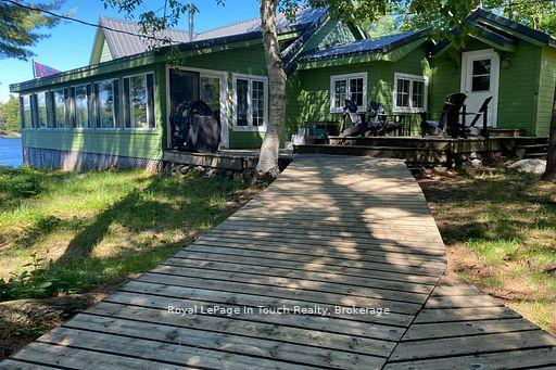 b256-crooked-island-the-archipelago-ontario-x13487748