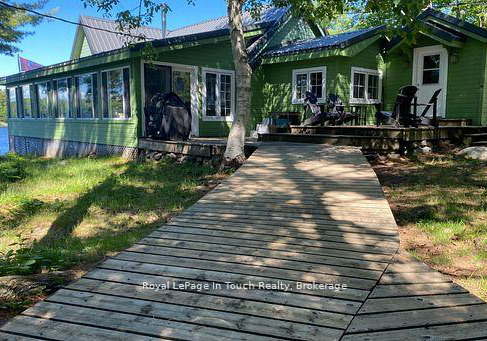 b256-crooked-island-the-archipelago-ontario-x13487748