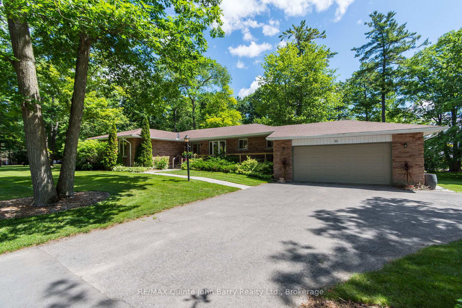 53-power-street-quinte-west-ontario-x13488568