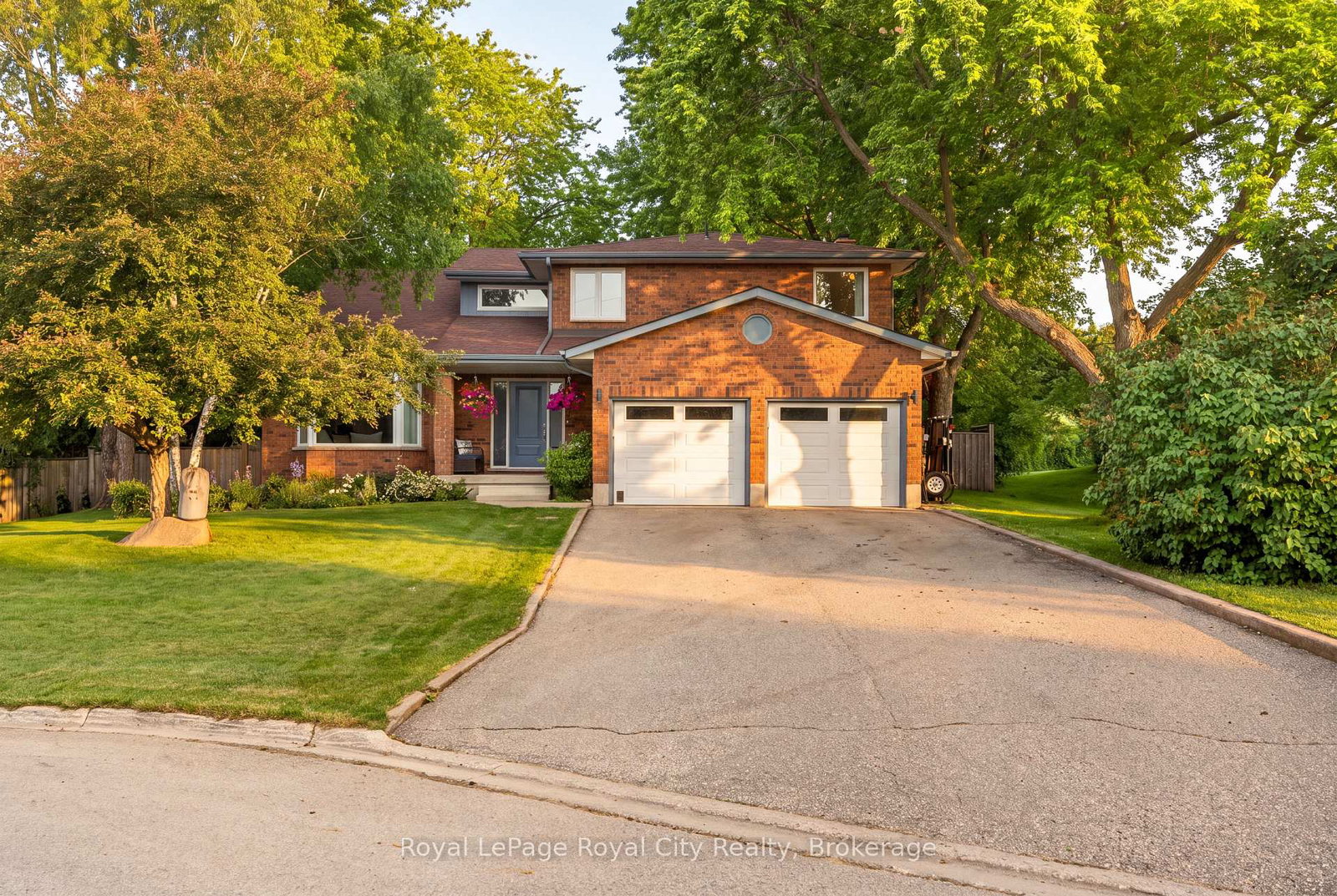 9-darren-place-guelpheramosa-ontario-x13488690