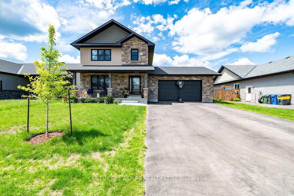 6-zachary-street-petawawa-ontario-x13488774