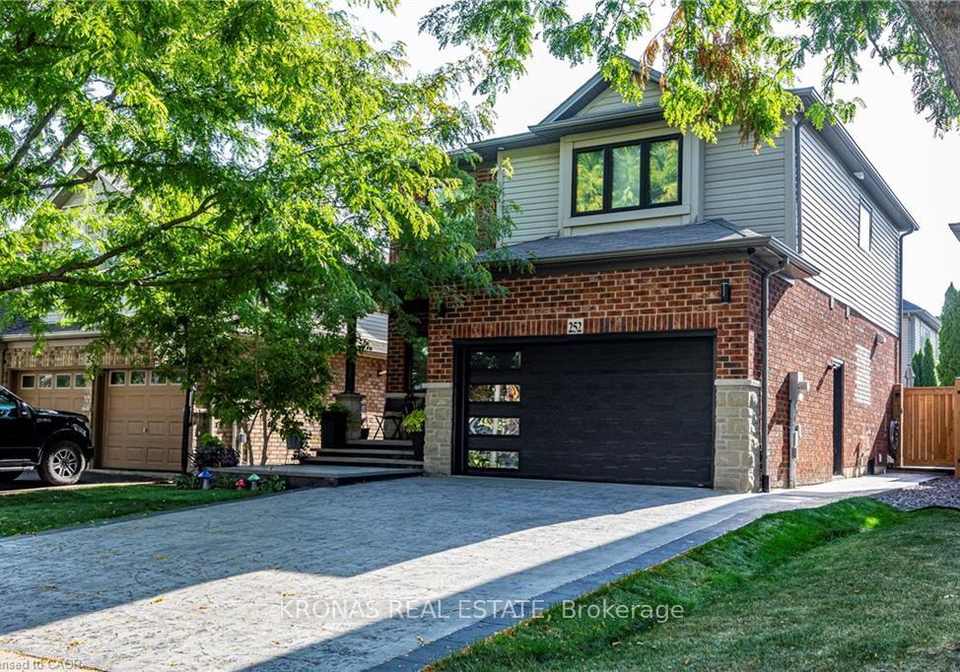 252-upper-mount-albion-road-hamilton-ontario-x13488988