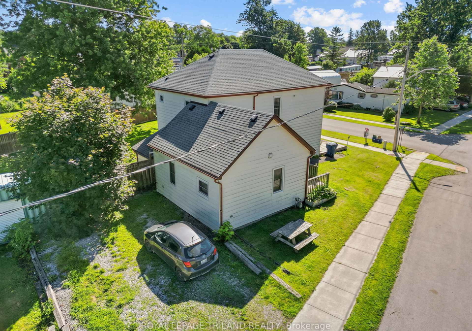 15-dundas-street-newbury-ontario-x13489234