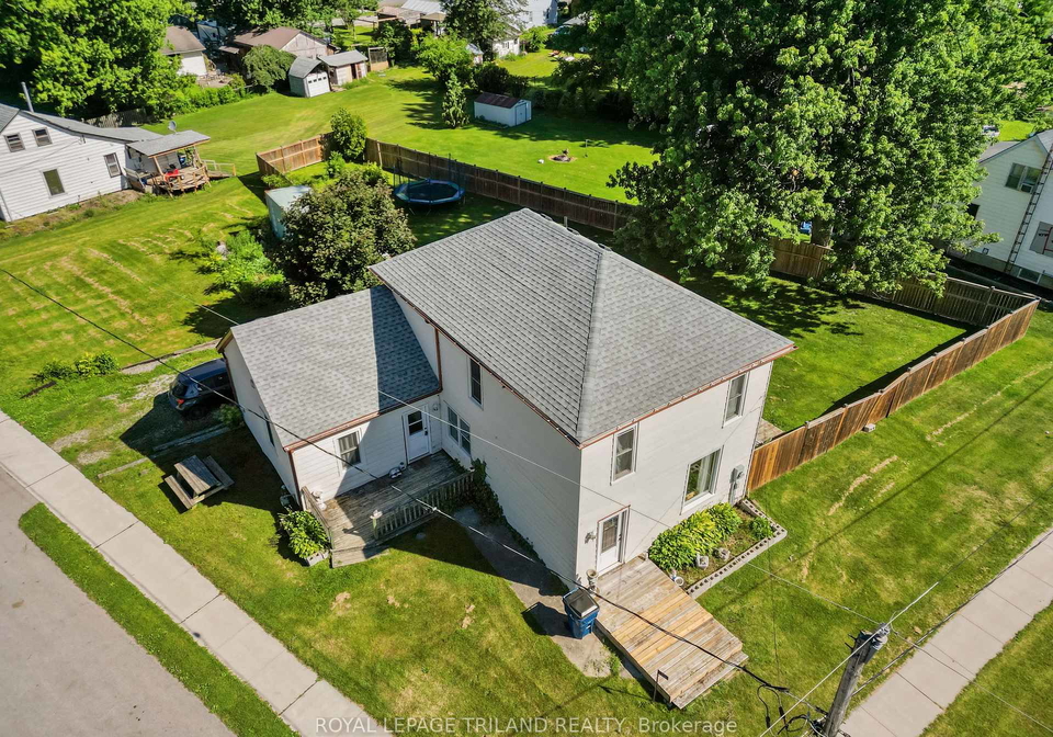 15-dundas-street-newbury-ontario-x13489234