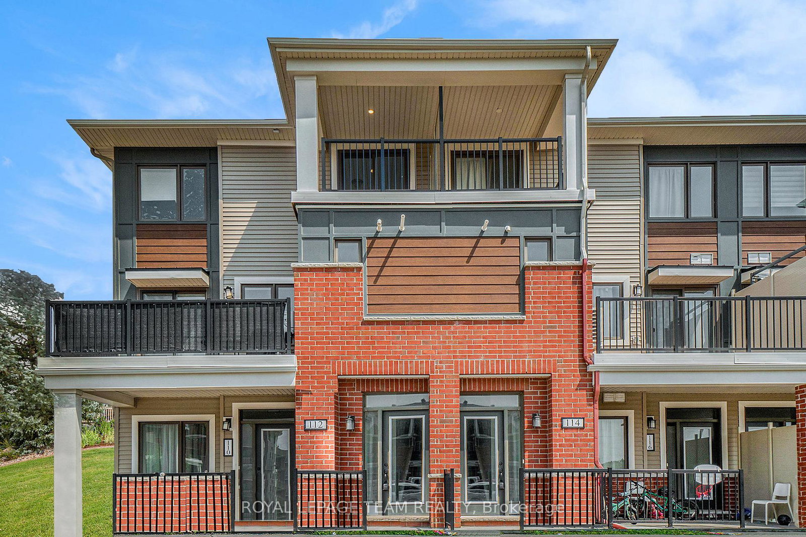 112-walleye-private-ottawa-ontario-x13489354
