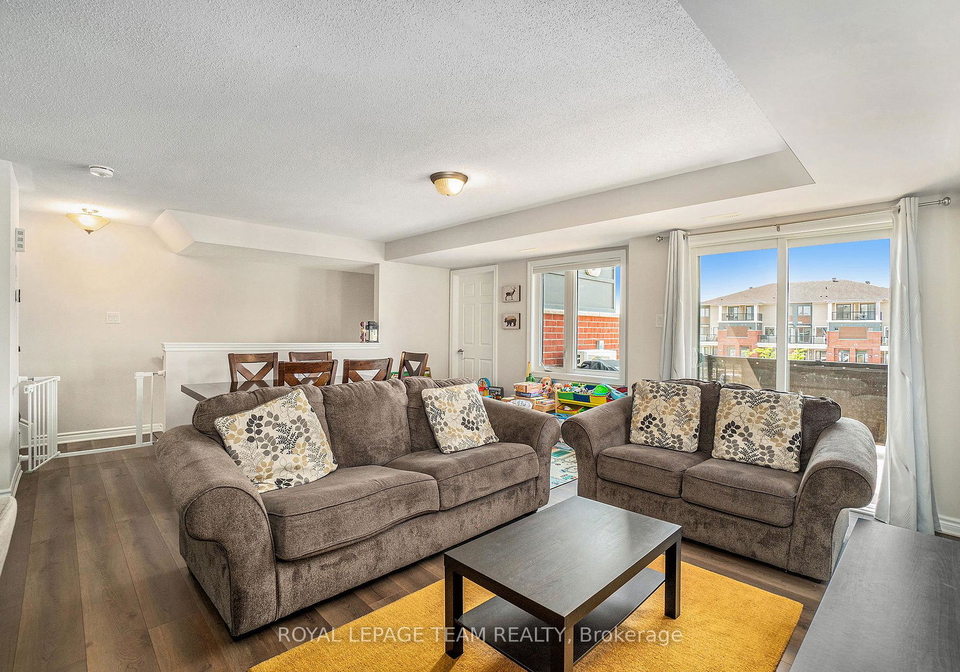 112-walleye-private-ottawa-ontario-x13489354