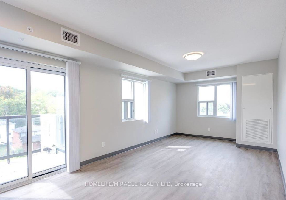 595-strasburg-road-kitchener-ontario-x13489528