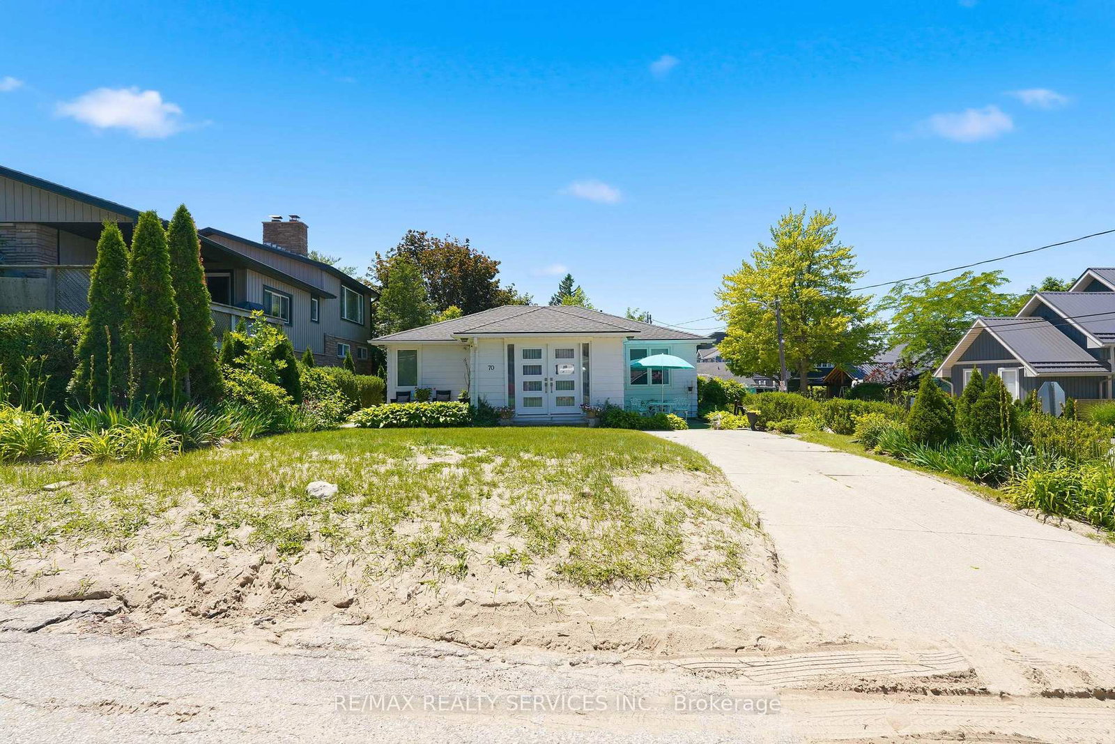 70-oak-street-lambton-shores-ontario-x13489540