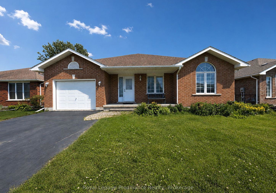 17-sumac-terrace-belleville-ontario-x13489544