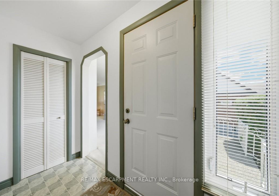 89-charlotte-street-hamilton-ontario-x13489580