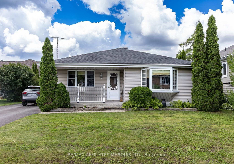 59-rowan-drive-south-dundas-ontario-x13489656