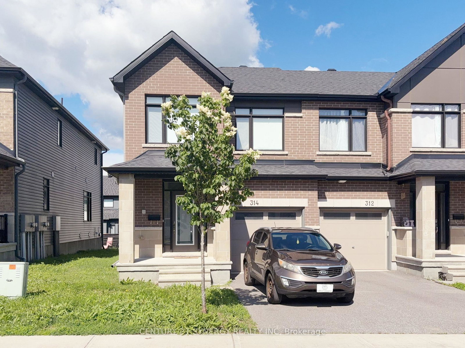 314-ibanez-walk-ottawa-ontario-x13489800