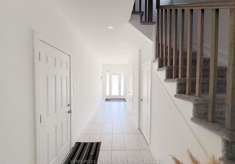 314-ibanez-walk-ottawa-ontario-x13489800