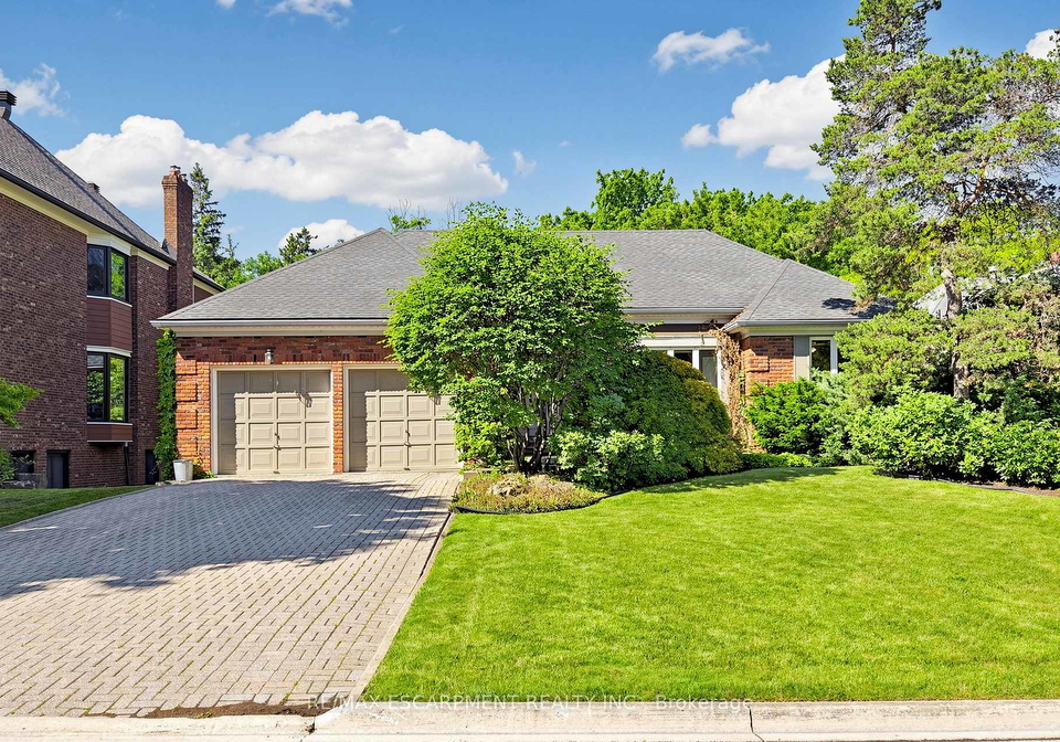 17-flanders-drive-hamilton-ontario-x13489854