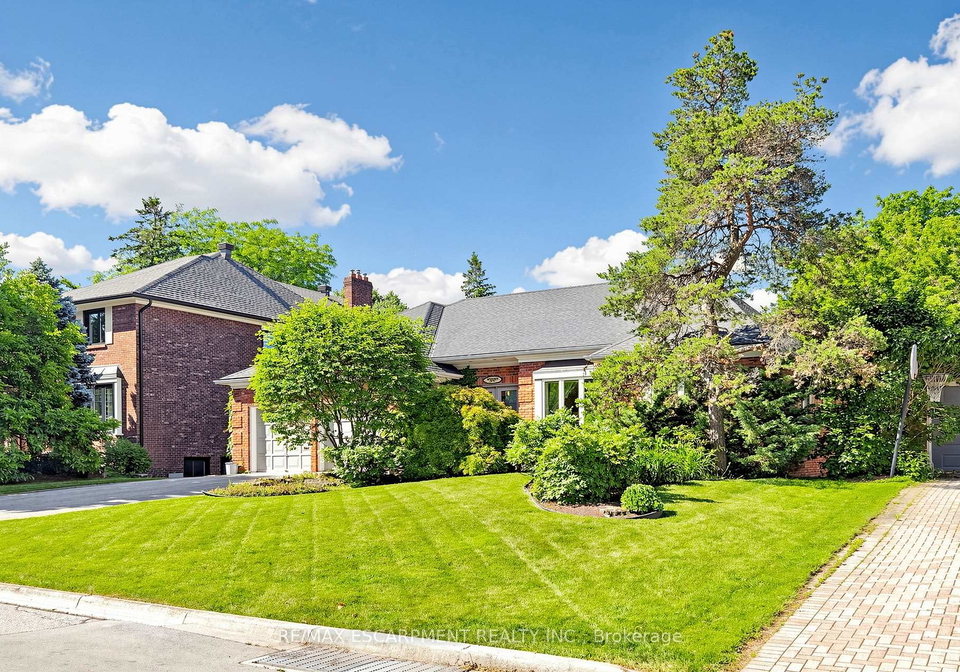 17-flanders-drive-hamilton-ontario-x13489854