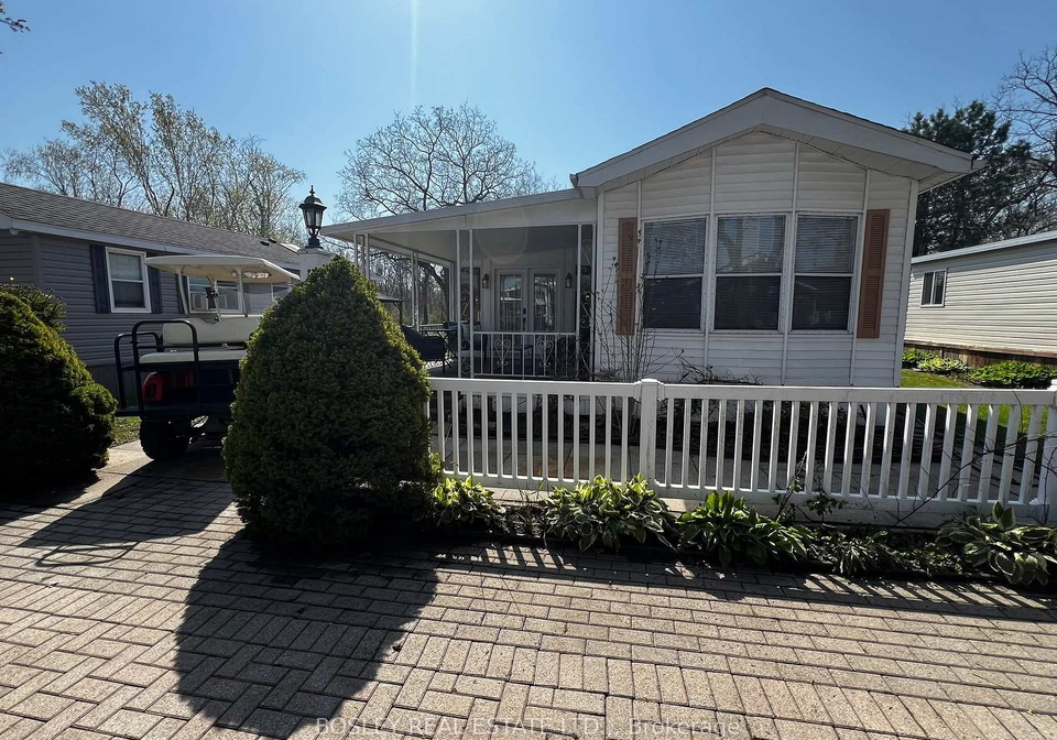188-forest-grove-port-colborne-ontario-x13489878