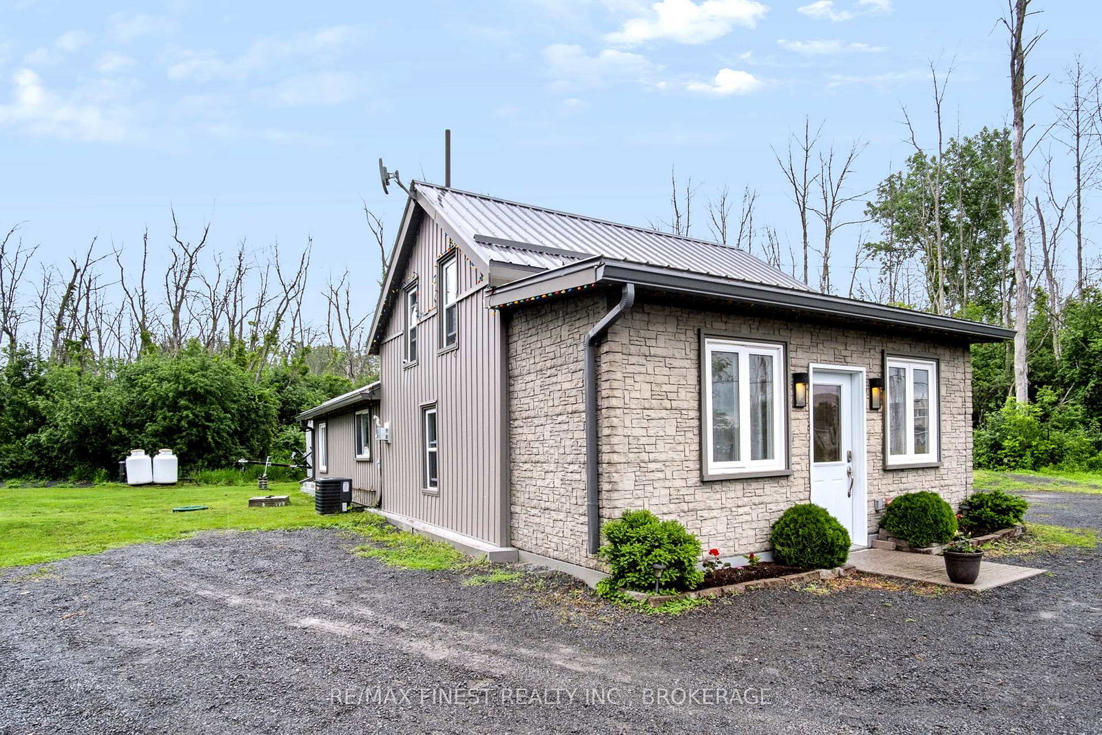8297-county-road-2-greater-napanee-ontario-x13489916