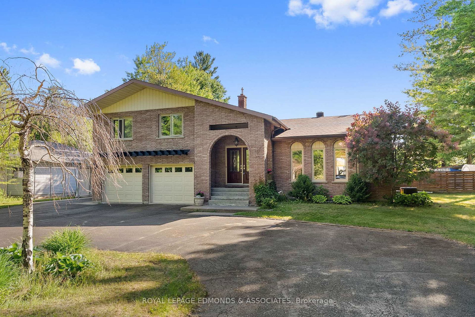 37-selley-street-petawawa-ontario-x13489962